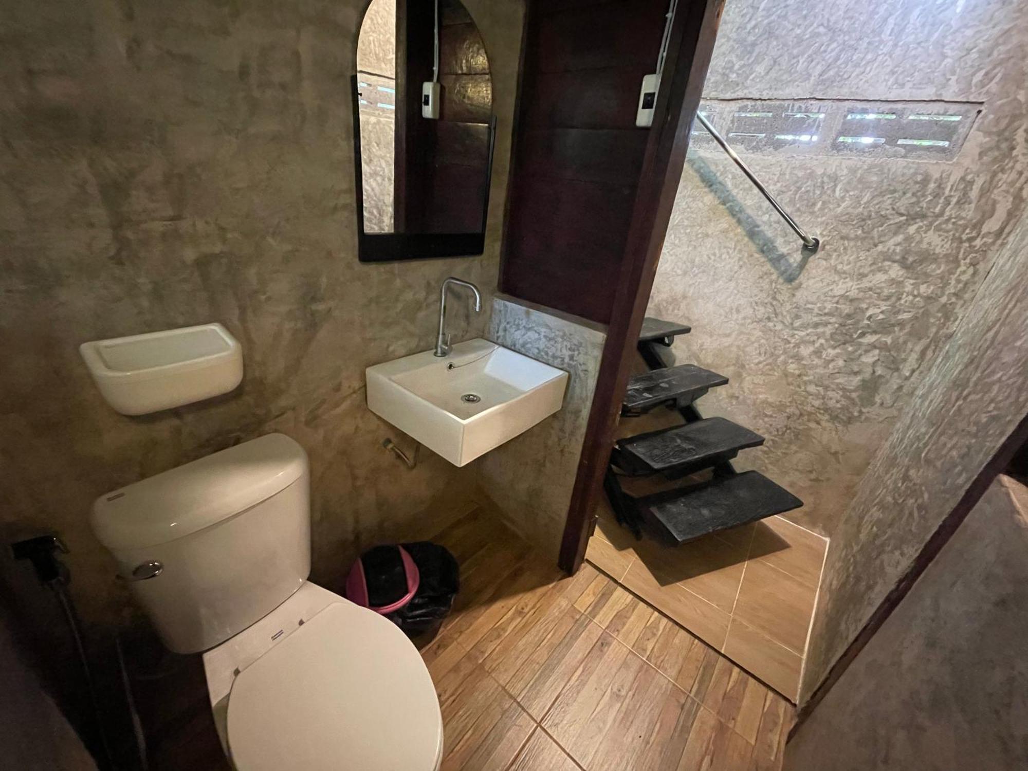The Legend Homestay. Mae Ai Extérieur photo